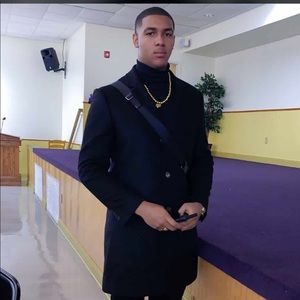 Meet your Posher, Ariel